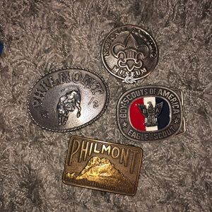 Lot of men’s belt buckles